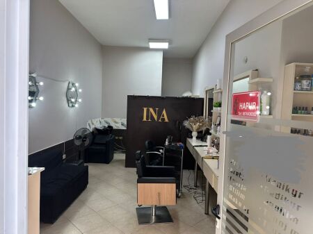  OCCASIONE  Spazio Commerciale in Affitto ad Astir