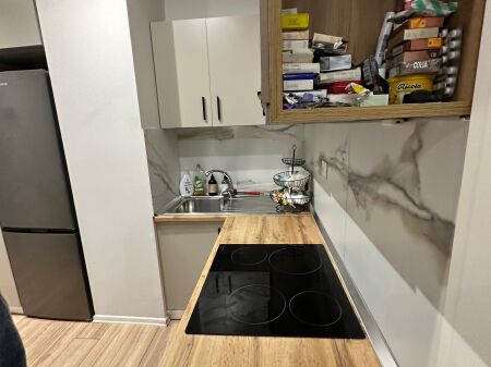  Appartamento 1+1 + Balcone in Vendita  Mangalem, Ali Demi