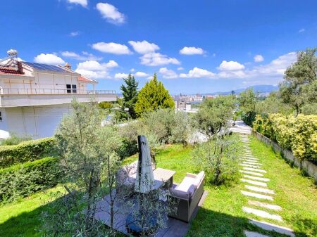 Villa for rent at Dry Lake, ideal for residence or business activity