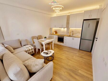 Apartment For Rent 1+1 Near Old Electric Market (ID B211466) Tirana