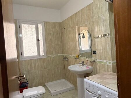 In Affitto | Appartamento 2+1 Vicino al Porto, Valona 