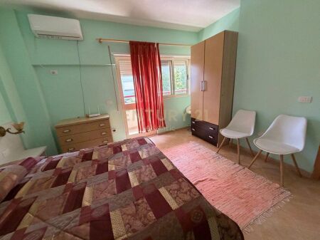 Apartment 1+1 in Shkëmbi i Kavajës, second line with sea view