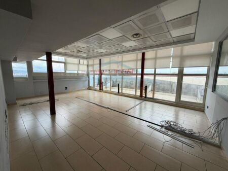 LOCALE IN AFFITTO PER UFFICI, VIA KAVAJES