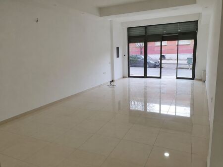 DYQAN ME QERA 83M2 KINOSTUDIO 130.000 LEKE FH-74695