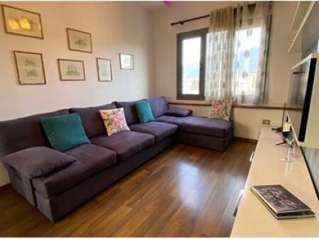 Apartament 2+1 per qira tek Pazari i Ri