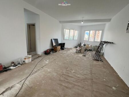 Ufficio in Affitto 3+1 a Astir (ID BZ2969) Tirana