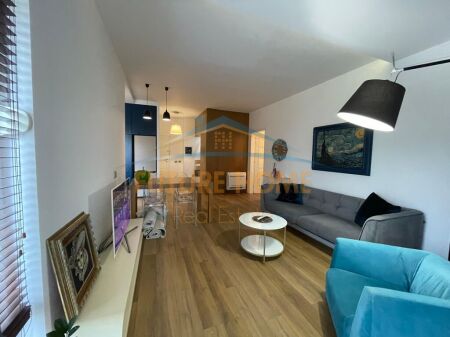 Qira, Apartament 2+1+2, Liqeni i Thate