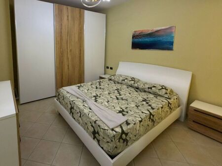  Jepet me Qira Apartament 2+1