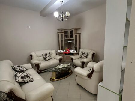 Affittasi piano villa nella zona delle Ville Tedesche vicino alla Scuola Elite (ID 4251449 )