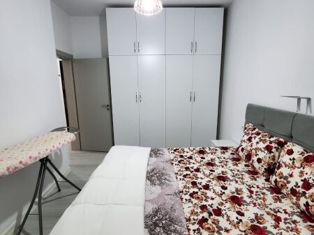1+1, immobilized commune of Paris opposite Kika 2,650 thousand lek