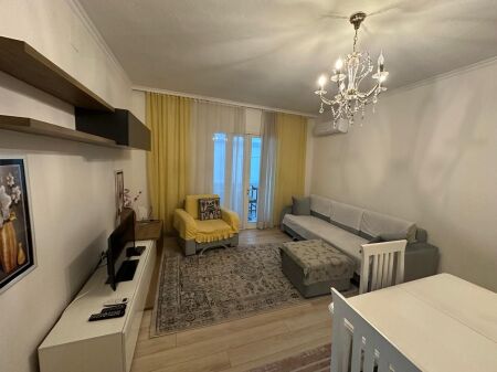 Myslym Shyri 3+1 furnished apartment for rent. 800Euro (negotiable)