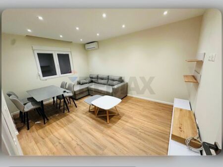  Jepet me Qira Apartament 2+1 – Ali Demi, pranë Shkollës “1 Maji