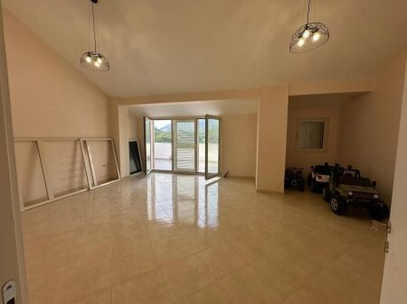 SHITET APARTAMENT 2+1 NE FRESK (ME PAPAFINGO)