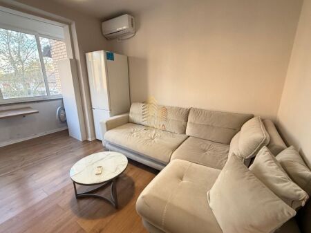 Apartament 1+1 me qera tek Kryqezimi i 5 Majit