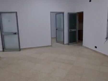 ambiente di 80 m2 per ufficio, myslym shyri, 800 mila leke con parcheggio