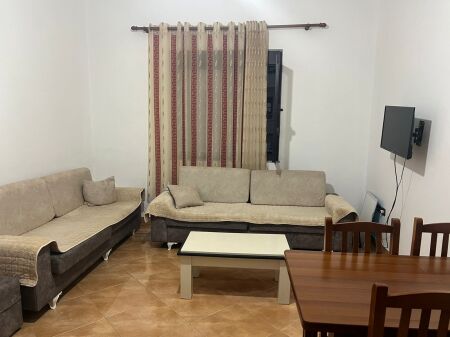APARTAMENT 1+1. 28000 LEKE.QYTET STUDENTI
