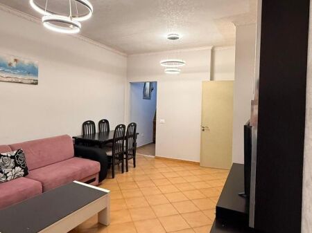 Appartamento 1+1 in Vendita – Via Ali Demi (vicino al Nuovo Mercato Elettrico), Tirana