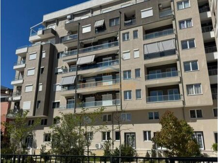 Shitet, Duplex 2+1+2, Golem,Kavajë