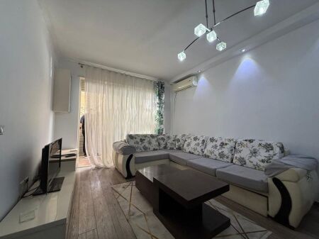 Apartament në shitje 2+1 tek Pallatet Çabej 115,000 €