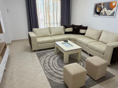 Apartment 2+1 for rent in Yzberisht near the bakery nela 6