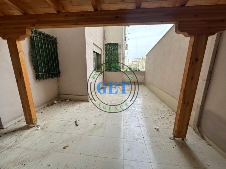 OCCASIONE, Appartamento 2+1+2 in Vendita, Ex URT, Durrës
