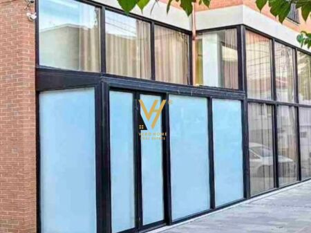 LOCALE COMMERCIALE 44 M2 IN AFFITTO IN VIA QEMAL STAFA 60.000 LEKE