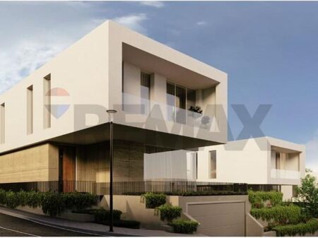Individual villas for sale at Lake Farka !