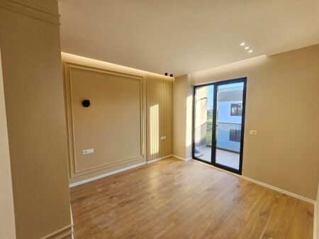  SHITET SUPER APARTAMENT 1+1 , MALI ROBIT