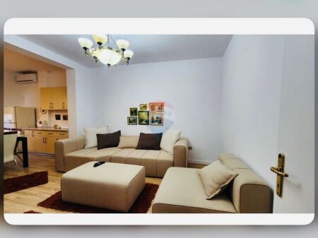  Apartament 2+1 me Qira – Rruga e Durrësit