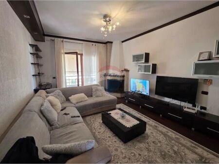 Apartament - Për Shitje - Rruga Rrapo Hekali, Tiranë