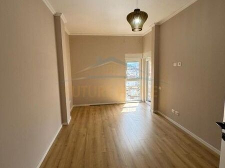 For sale, 2+1 Apartment, Oxhaku, Tirane.