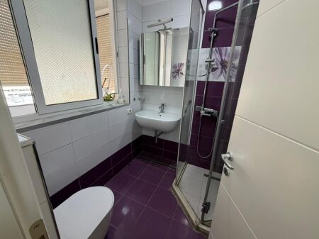 Center, after 9 floors, an apartment 3+1+2, furnished, 1,100 Euro (negotiable) is for rent