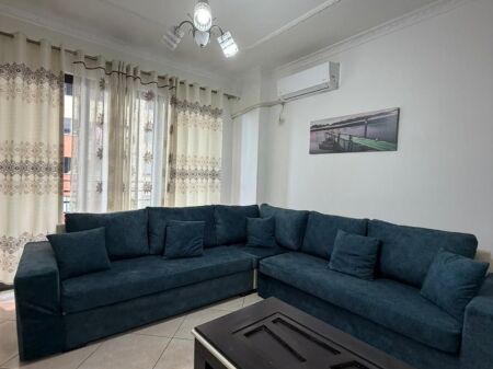 Jepet me qira apartament 2+1 në Astir!
