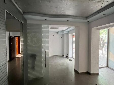 Sale | Ambjent Biznesi | Rruga Xhanfize Keko | 145000 €