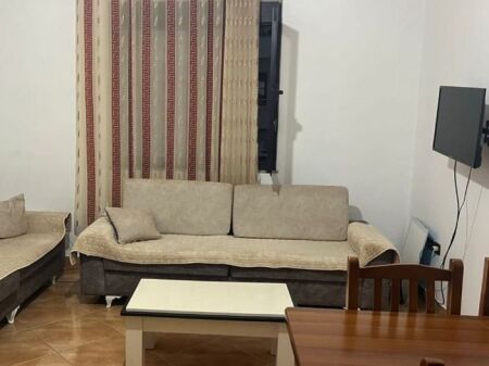 APARTAMENT 1+1. 26000 LEKE.QYTET STUDENTI