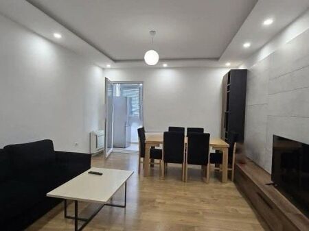 Apartament 2+1 Me Qira në Irfan Tomini