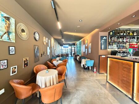 BAR CAFE PREMISES FOR RENT IN THE PARIS MUNICIPALITY