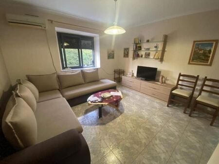 Super 1+1+balcony apartment for rent• Elbasani St.