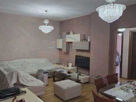 Shitet, Apartament 2+1+2, Unaza e Re