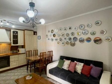 Qera, Apartament 2+1, Myslym Shyri, Tiranë.