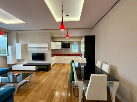 SHES APARTAMENT 2+1+2 TEK LIQENI I THATE PA MALORE PRM69475