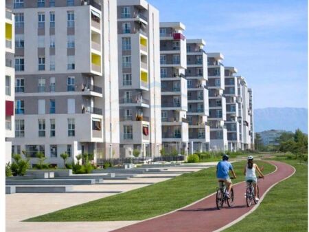 Shitet, Apartament 2+1+2, Univers City, Tiranë