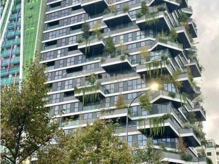 Spazio Premium nel Vertical Forest Tirana – 169.31m² | Piano 1 | Facciata con Visibilità