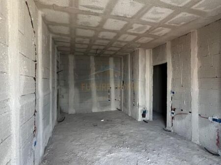 Shitet,Apartament 2+1+2,Tirana Entry II, Tirane