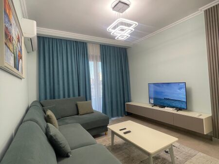  JEPET ME QIRA Apartament 2+1+2 Pranë Stacionit të Trenit