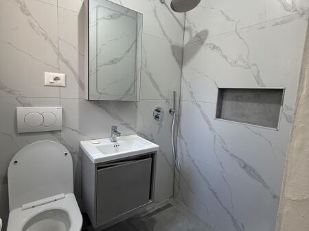  Appartamento 2+1+2 Bagni in Affitto