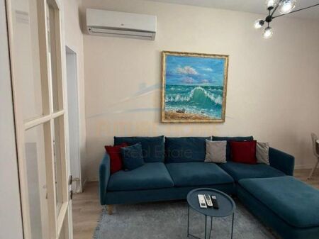 Qira, Apartament 2+1, Rruga e Barrikadave, Tiranë.