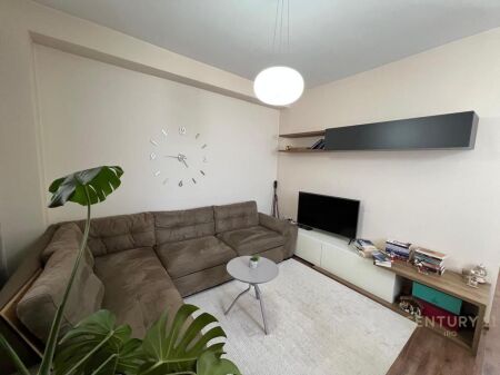 Apartament 2+1 me qera tek Rr 5 Maji 550 € /Muaj