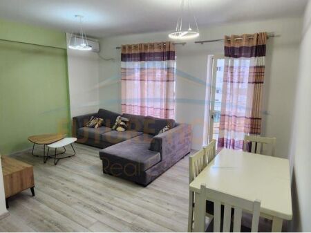 Shitet, Apartament 2+1, Kopshti Zoologjik, Tiranë