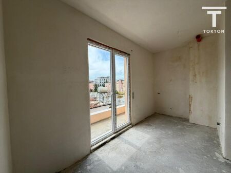 1+1 for sale in Golem
